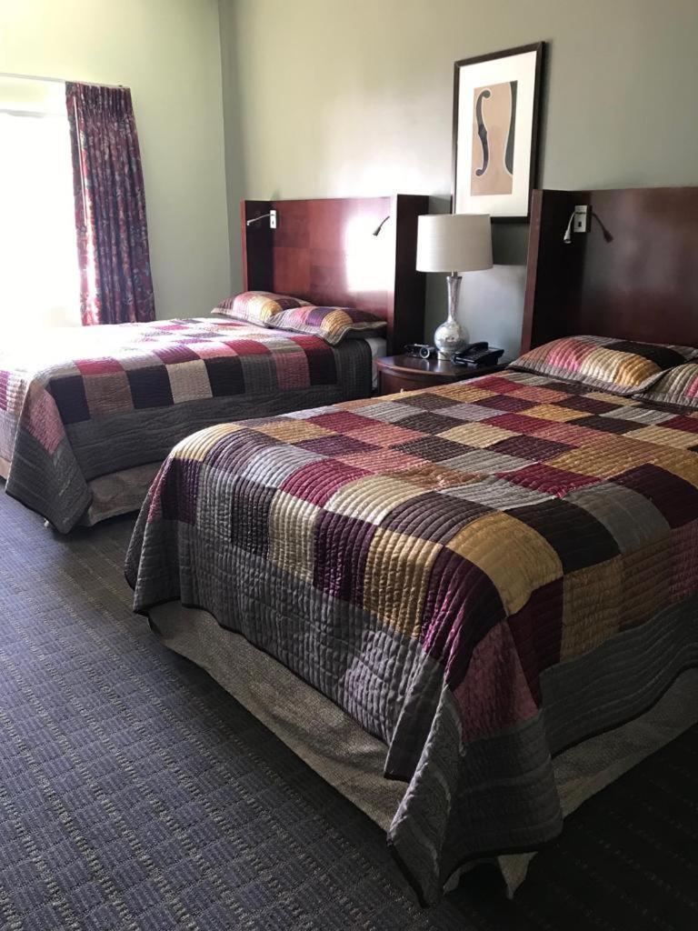 Cci Express Inn Central City Kültér fotó