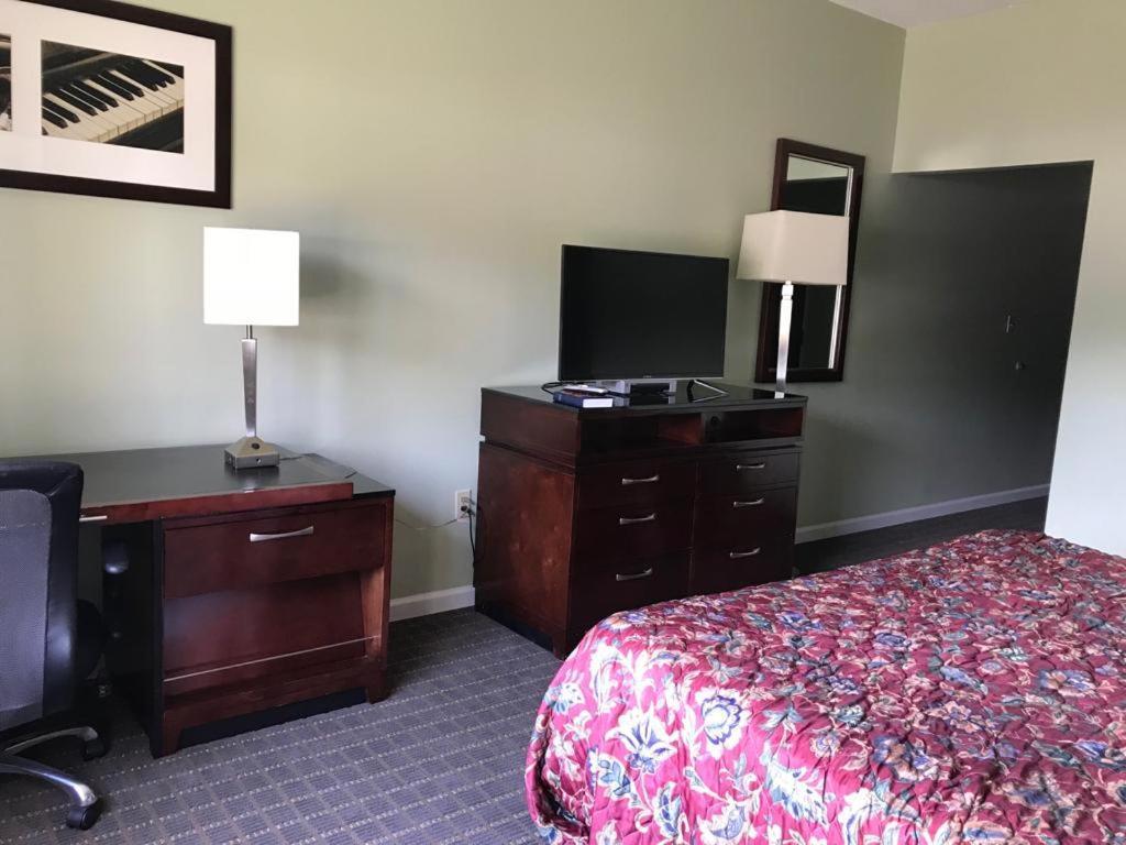 Cci Express Inn Central City Kültér fotó